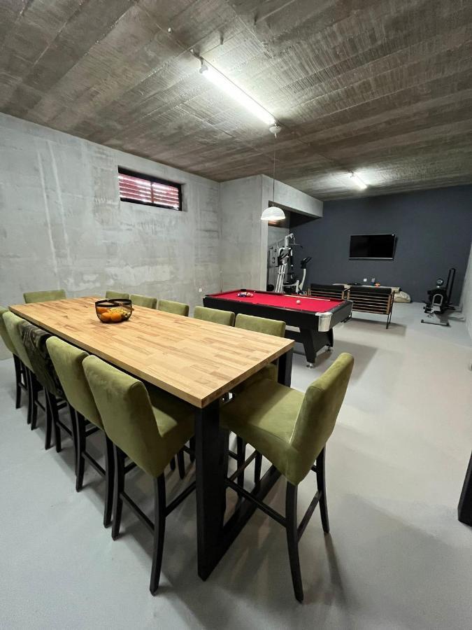 Apartmani Ana Kaštela Екстериор снимка