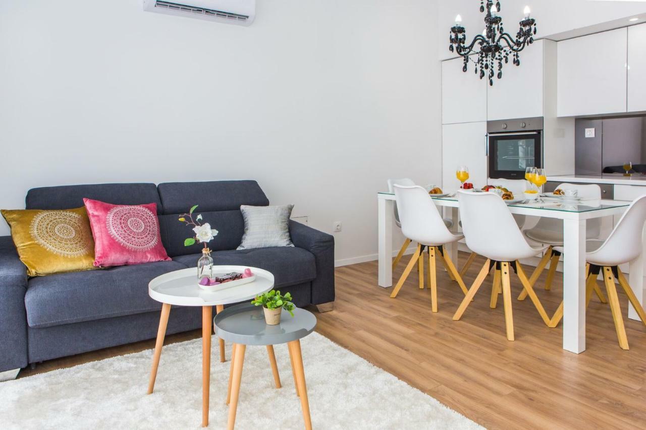 Apartmani Ana Kaštela Екстериор снимка