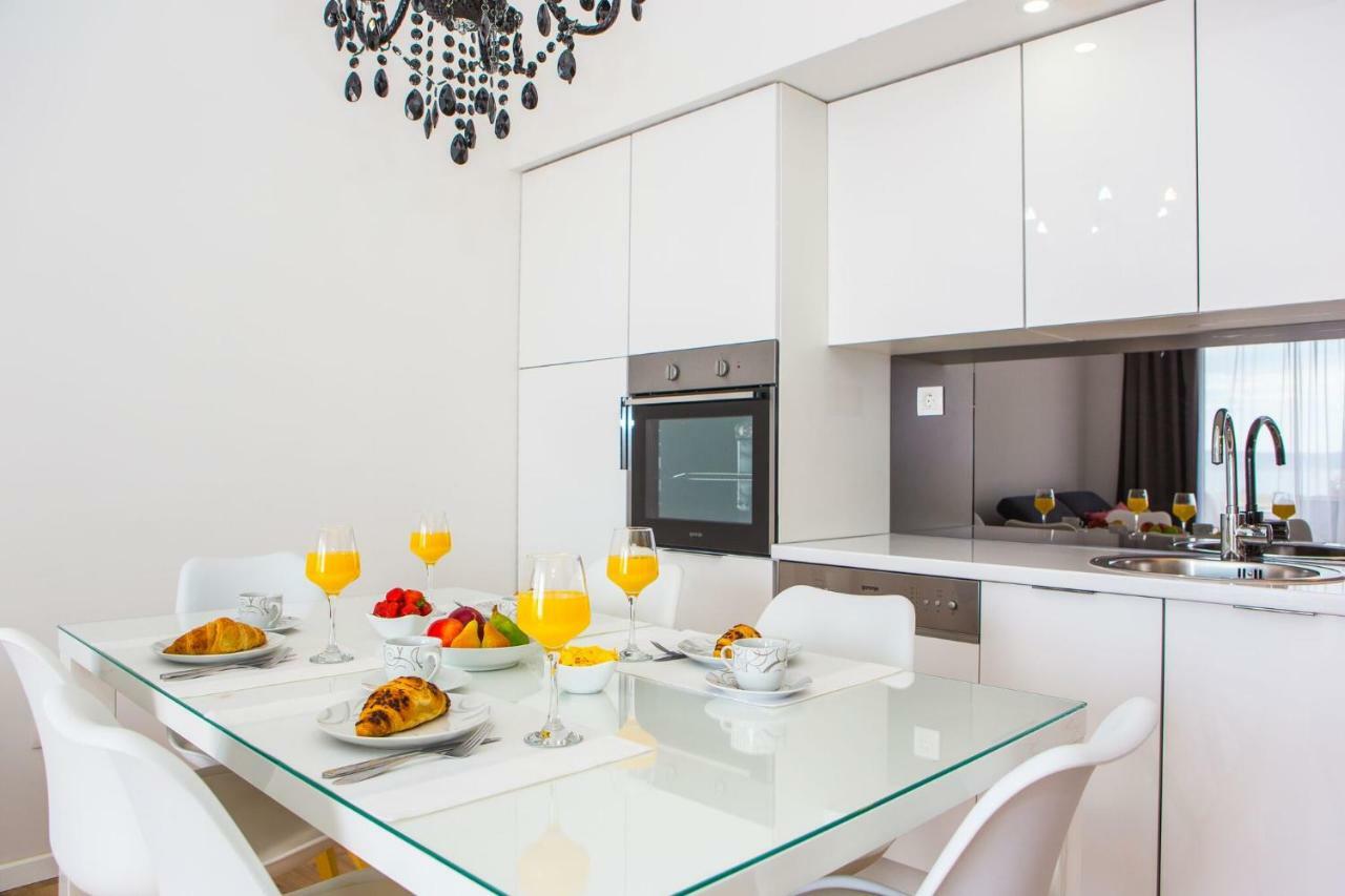 Apartmani Ana Kaštela Екстериор снимка