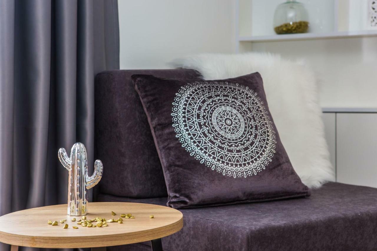 Apartmani Ana Kaštela Екстериор снимка